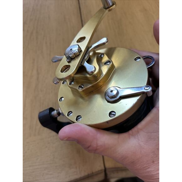 Vintage Accurate Accuframe fishing reel Penn Senator Accuplates 4/0 Gold Handle - Picture 6 of 8